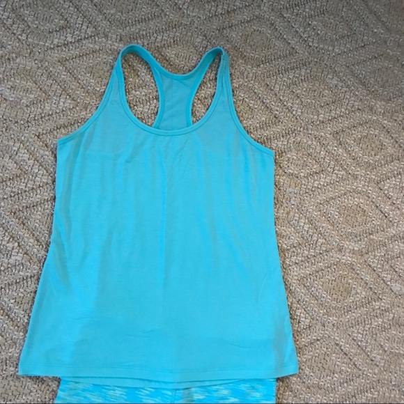Old Navy lightweight Go Dry tank! - Picture 4 of 4